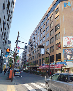 銀座一丁目駅から